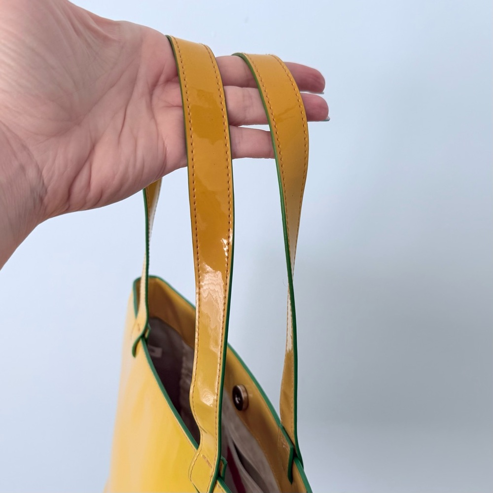 🍋 Donna Dixon Y2K Citrus Slice Patent Tote Bag  Bright Yellow Purse - Picture 9 of 14